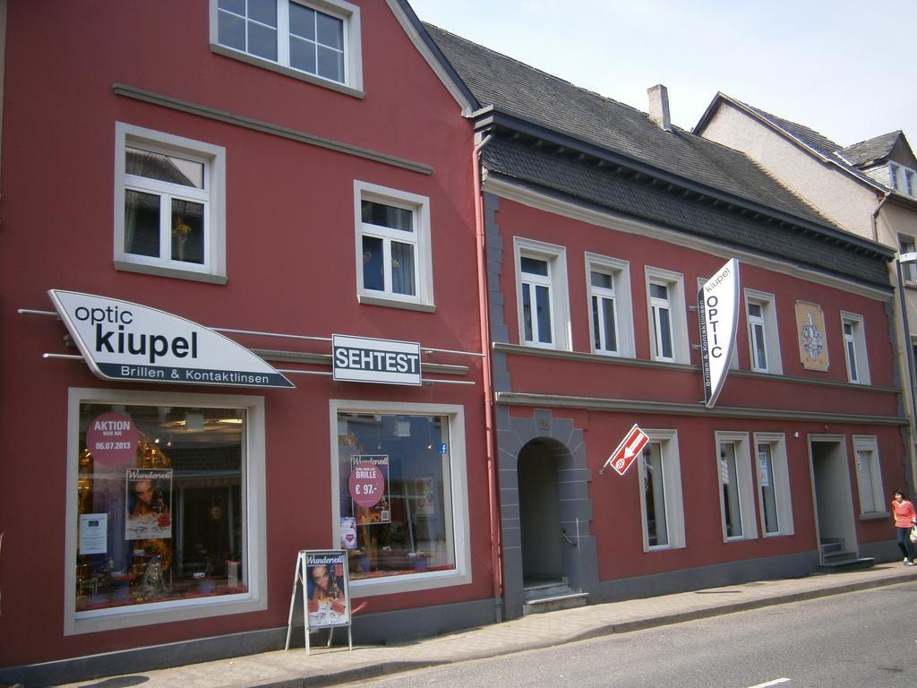 Ferienwohnung Am Nuerburgring 2.Og Adenau Buitenkant foto